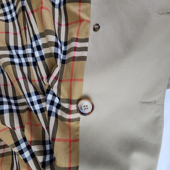 Burberry Trench coat - Picture 6 of 16